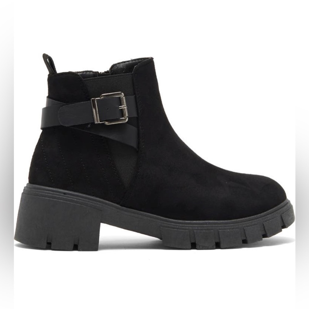 WANTED FOOTWEAR CINDER LUG SOLE CHELSEA BLACK SUEDE BOOTIES SIZE 10 M